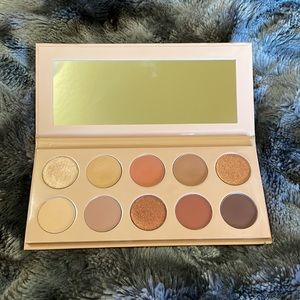 KKW beauty Classic palette